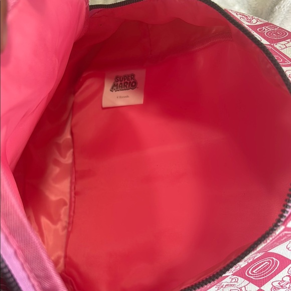 Princess Peach- Super Mario small backpack - Picture 6 of 8